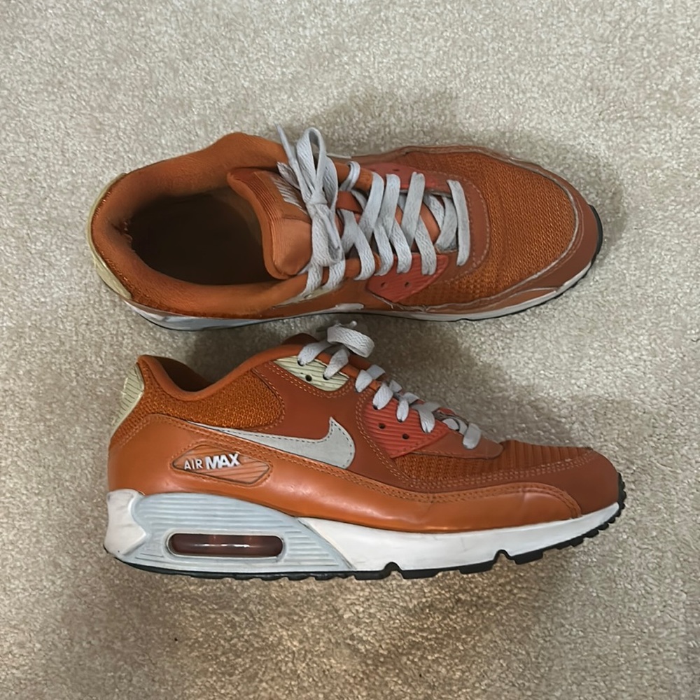 Retro nike air max orange size 8.5mens